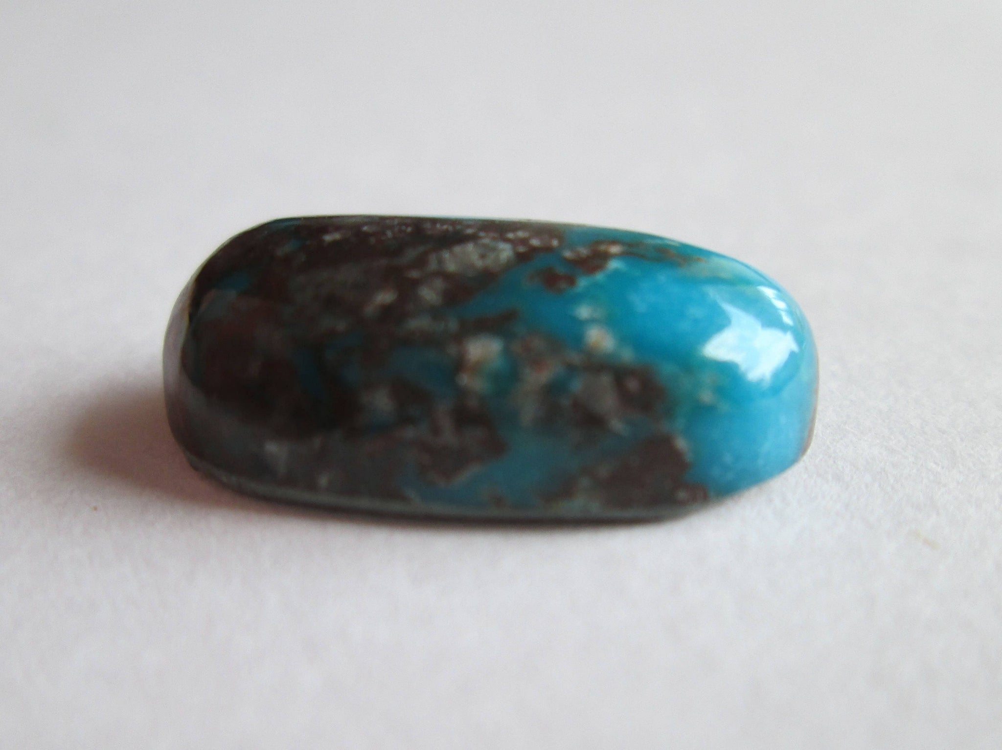 7.80 ct (17x9x5 mm) Natural High Grade Bisbee Turquoise Cabochon Gemst –  Blue Gold Turquoise