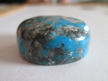 Load image into Gallery viewer, 64.90 ct. (26x25x11.5 mm) Stabilized Kingman Turquoise Cabochon Gemstone, 1AY 024