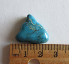 Load image into Gallery viewer, 22.00 ct. (21x20x7 mm) Stabilized Kingman Turquoise Cats Head Cabochon Gemstone, 2AD 010